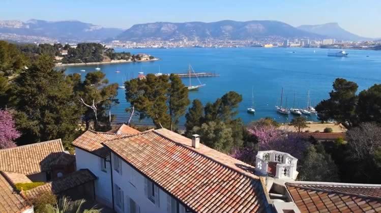 Villa-Chateau Les Terrasses - Tamaris, Plage Des Sablettes, Mer Au Bas De La Propriete La Seyne-sur-Mer Zewnętrze zdjęcie