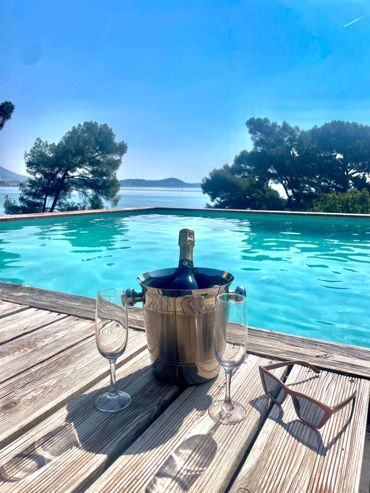 Villa-Chateau Les Terrasses - Tamaris, Plage Des Sablettes, Mer Au Bas De La Propriete La Seyne-sur-Mer Zewnętrze zdjęcie